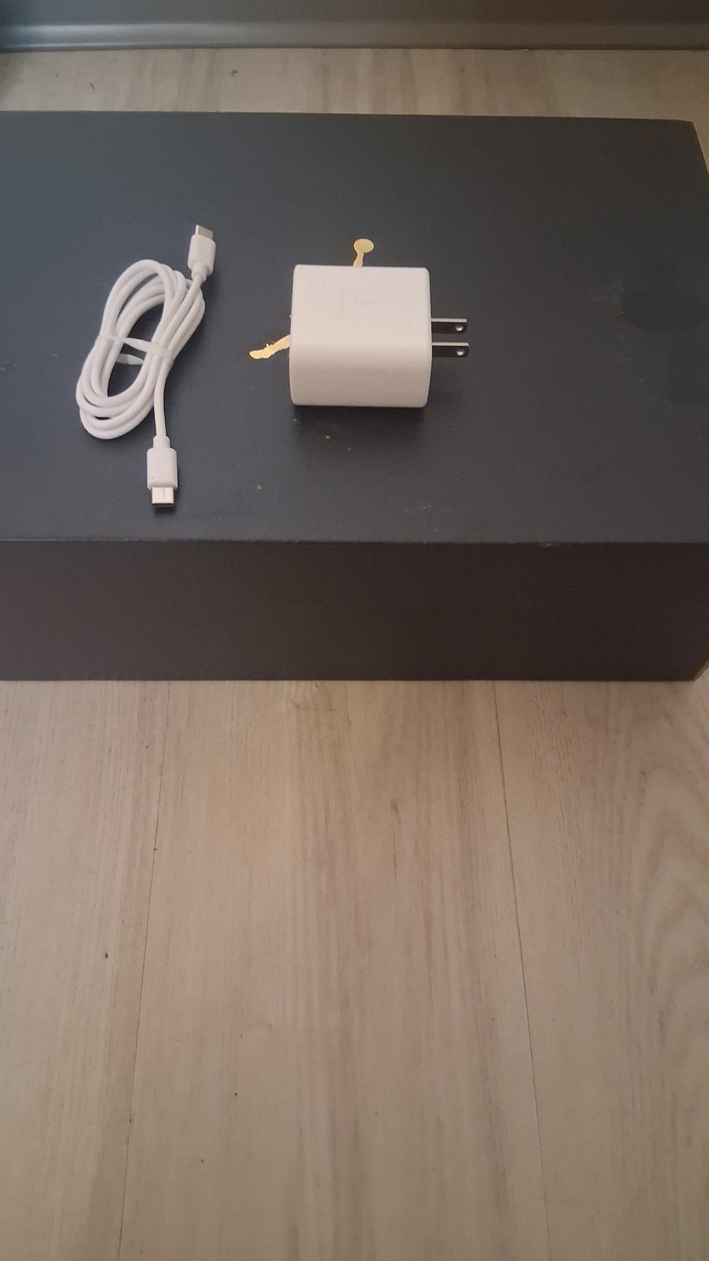 Twenty four volt high speed charging block plus cable