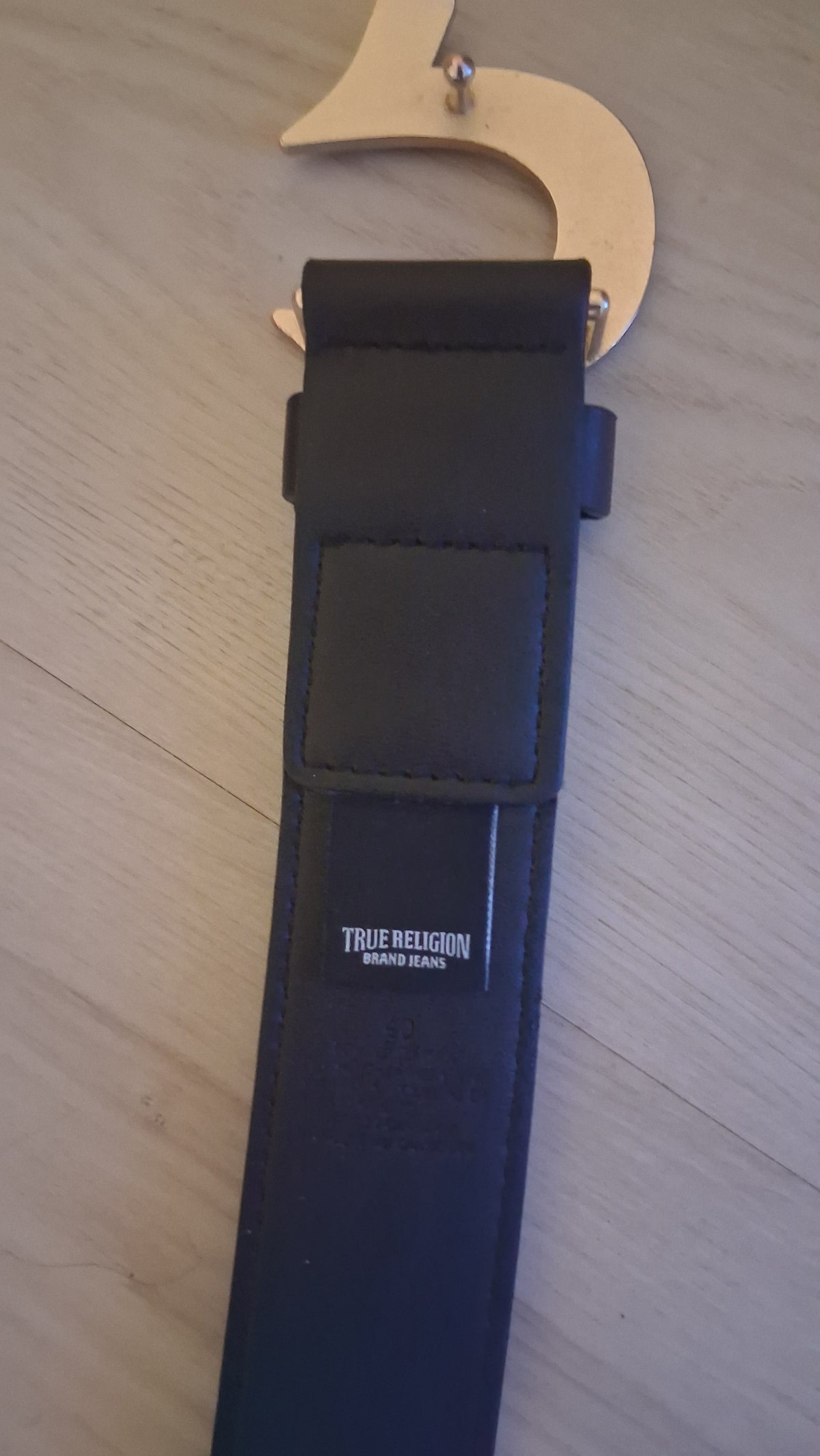 True religion italian leather belt w/ 2 pair of low cut true religion socks(new)