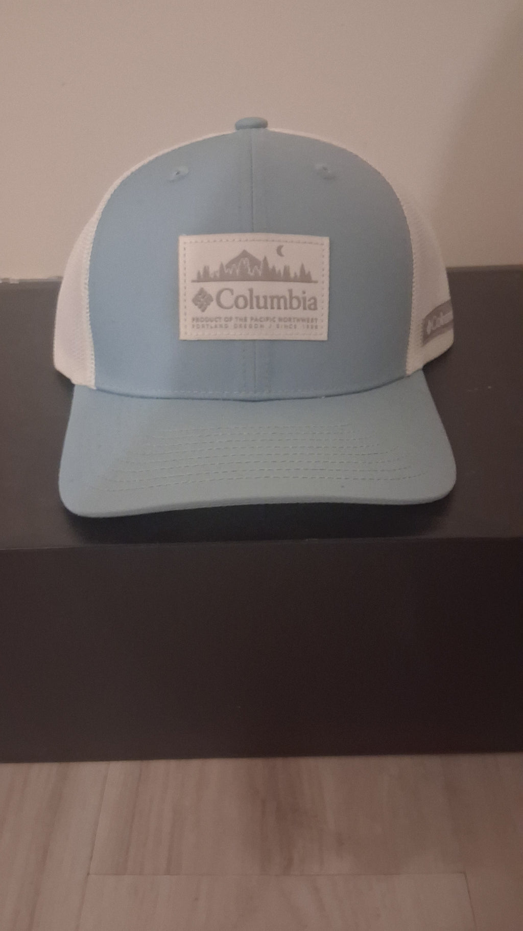 Columbia snapback