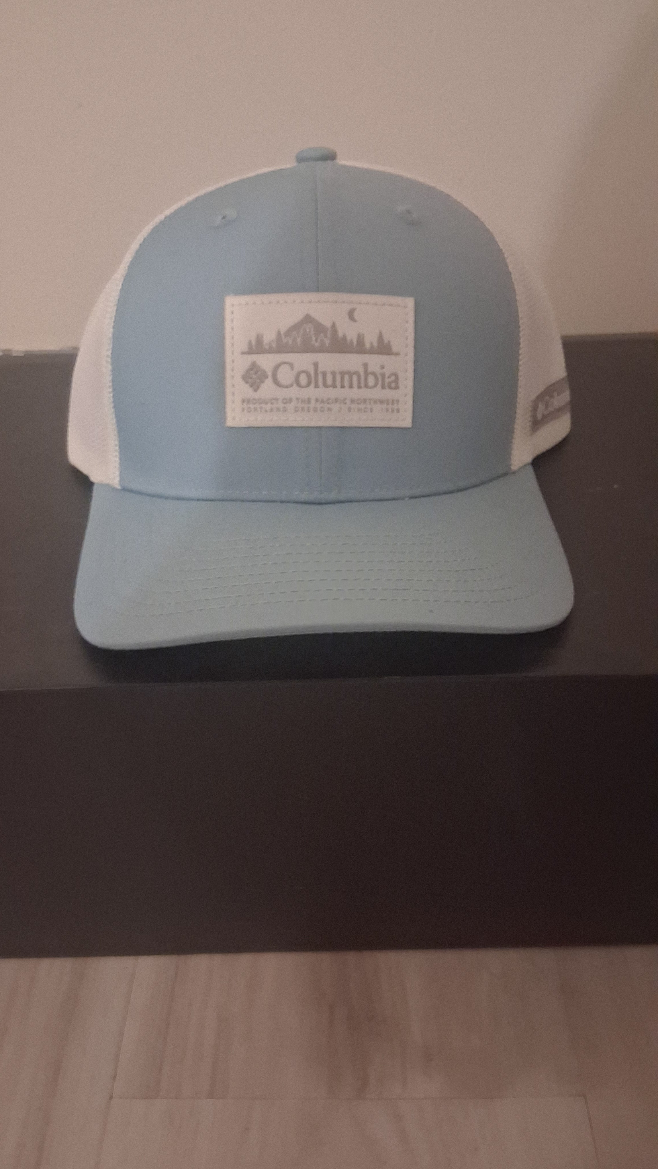 Columbia snapback